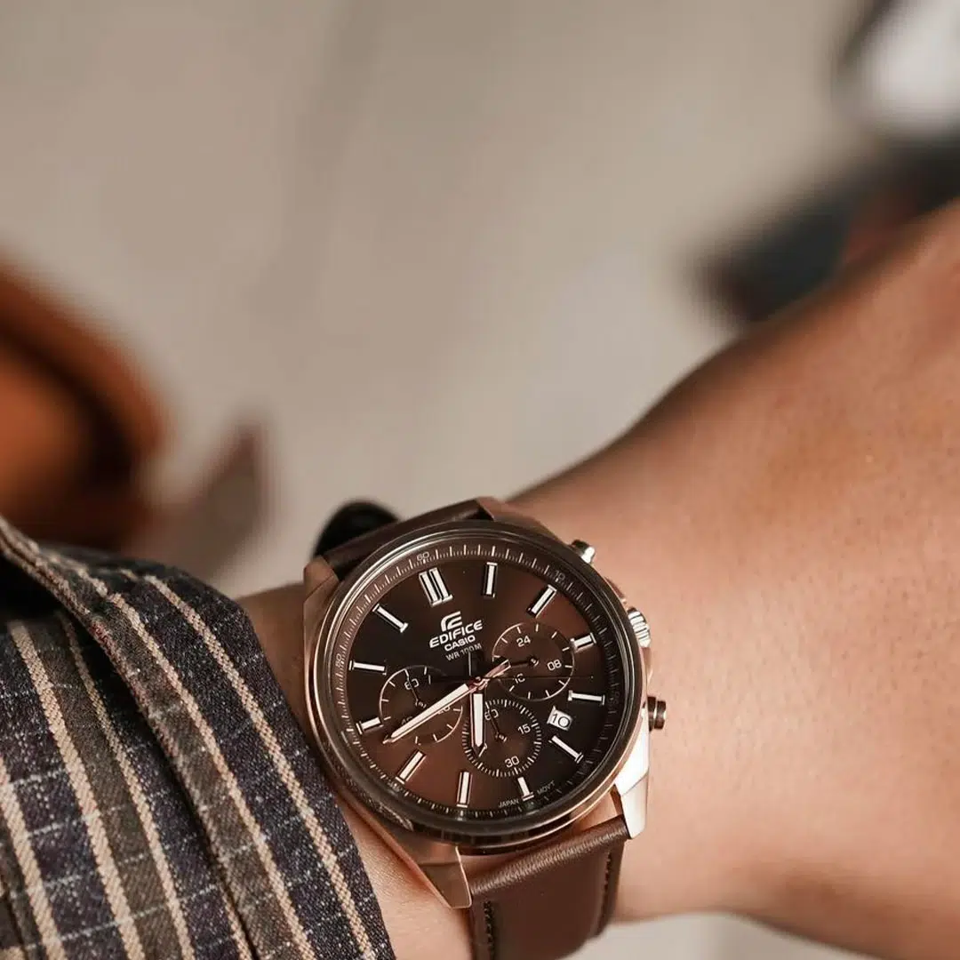 Timezone Oman – Luxury Watches, Swiss Timepieces & Smartwatches EDIFICE EFV650CL-5A - Image 4