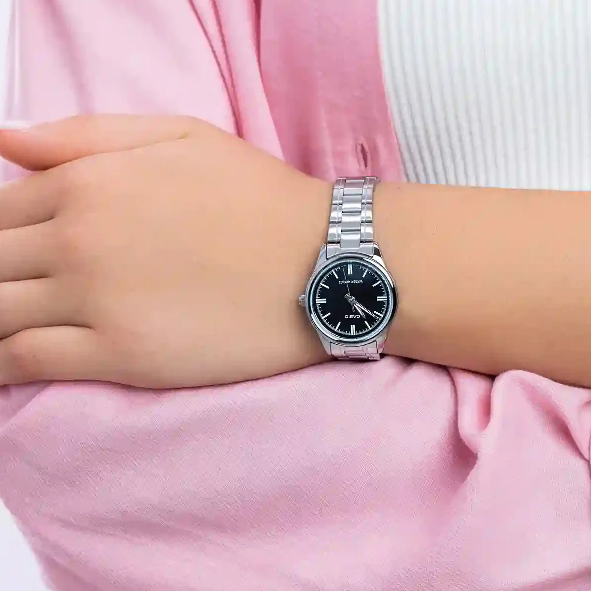 Timezone Oman – Luxury Watches, Swiss Timepieces & Smartwatches CASIO LTPV005D1A - Image 3