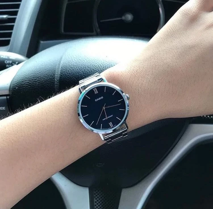 Timezone Oman – Luxury Watches, Swiss Timepieces & Smartwatches CASIO LTPVT01D-1B - Image 4