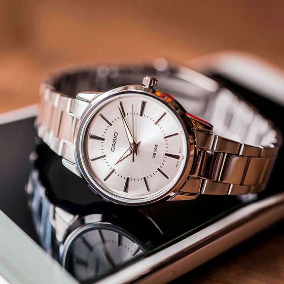 Timezone Oman – Luxury Watches, Swiss Timepieces & Smartwatches CASIO LTP1303D-7A - Image 2