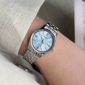 Timezone Oman – Luxury Watches, Swiss Timepieces & Smartwatches Swiss luxury watch with stainless steel band