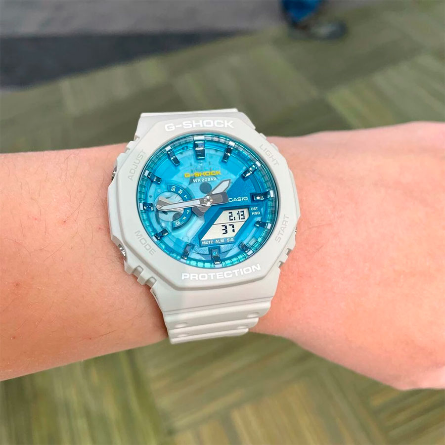 Timezone Oman – Luxury Watches, Swiss Timepieces & Smartwatches CASIO G-SHOCK GA2100AS-5A - Image 2