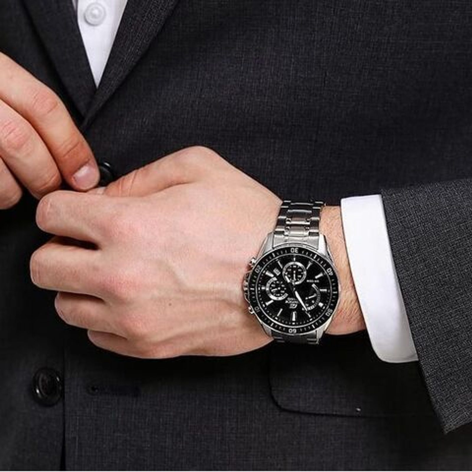 Timezone Oman – Luxury Watches, Swiss Timepieces & Smartwatches CASIO EDIFICE EFR552D-1A - Image 2