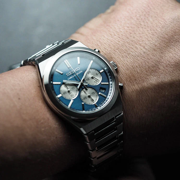 Timezone Oman – Luxury Watches, Swiss Timepieces & Smartwatches SEIKO-5 SSB453P1 - Image 3