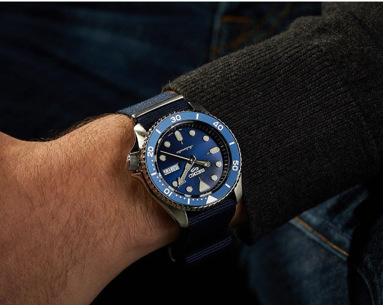Timezone Oman – Luxury Watches, Swiss Timepieces & Smartwatches SEIKO-5 SRPD51K2 - Image 2