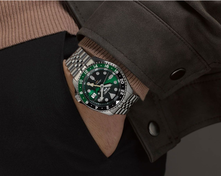 Timezone Oman – Luxury Watches, Swiss Timepieces & Smartwatches SEIKO-5 SSK035K1 - Image 3