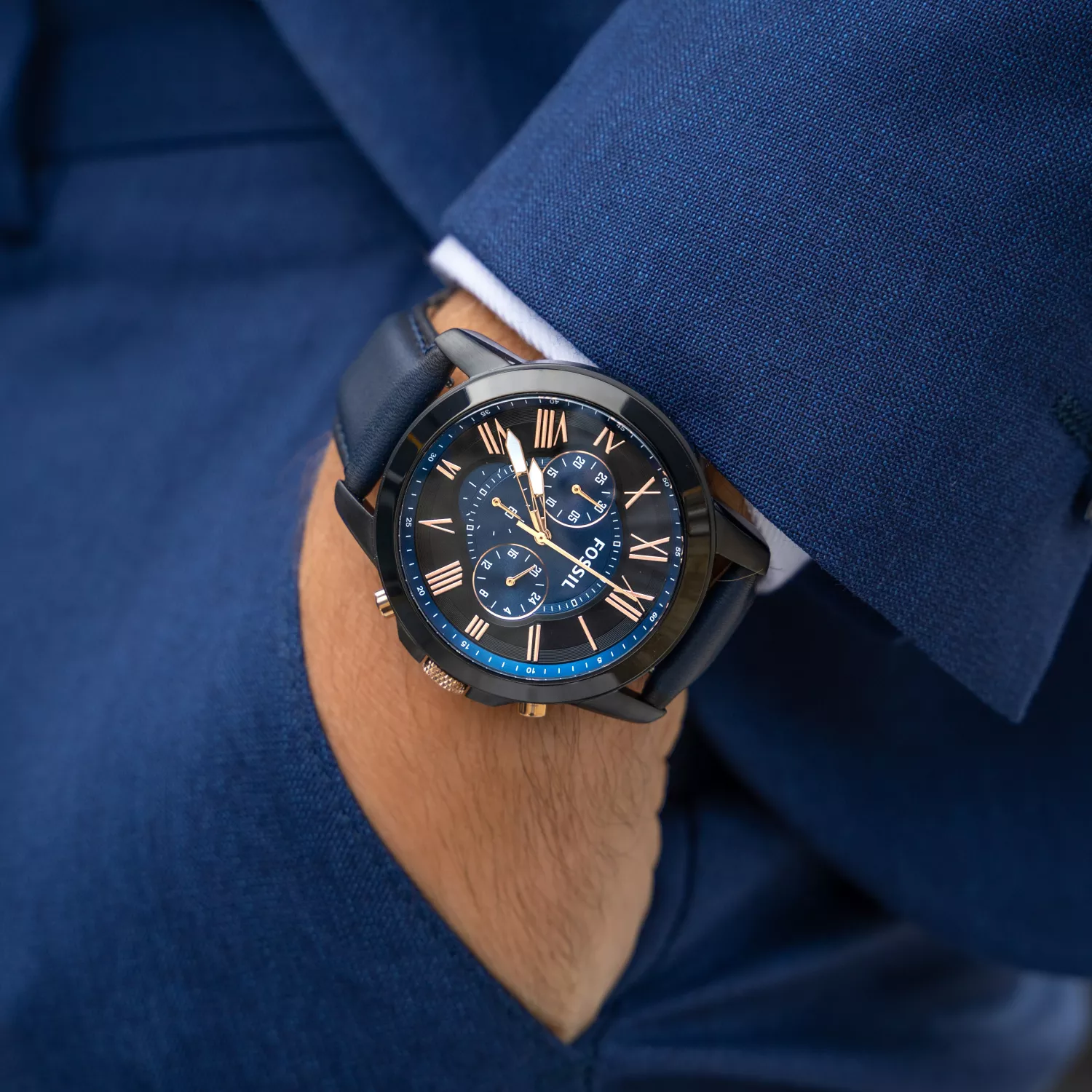 Timezone Oman – Luxury Watches, Swiss Timepieces & Smartwatches FOSSIL FS5061 - Image 4