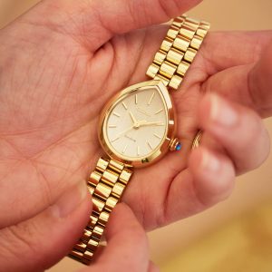 Timezone Oman – Luxury Watches, Swiss Timepieces & Smartwatches Swiss luxury watch with stainless steel band