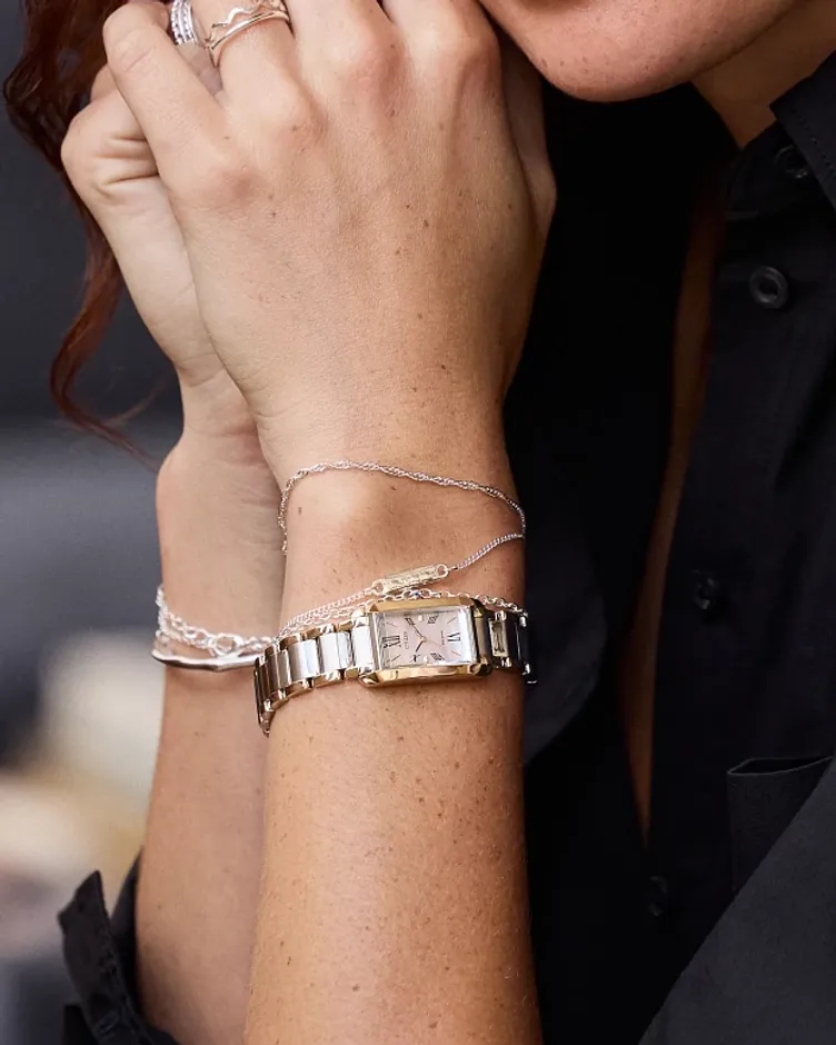 Timezone Oman – Luxury Watches, Swiss Timepieces & Smartwatches CITIZEN EW5624-54Y - Image 4