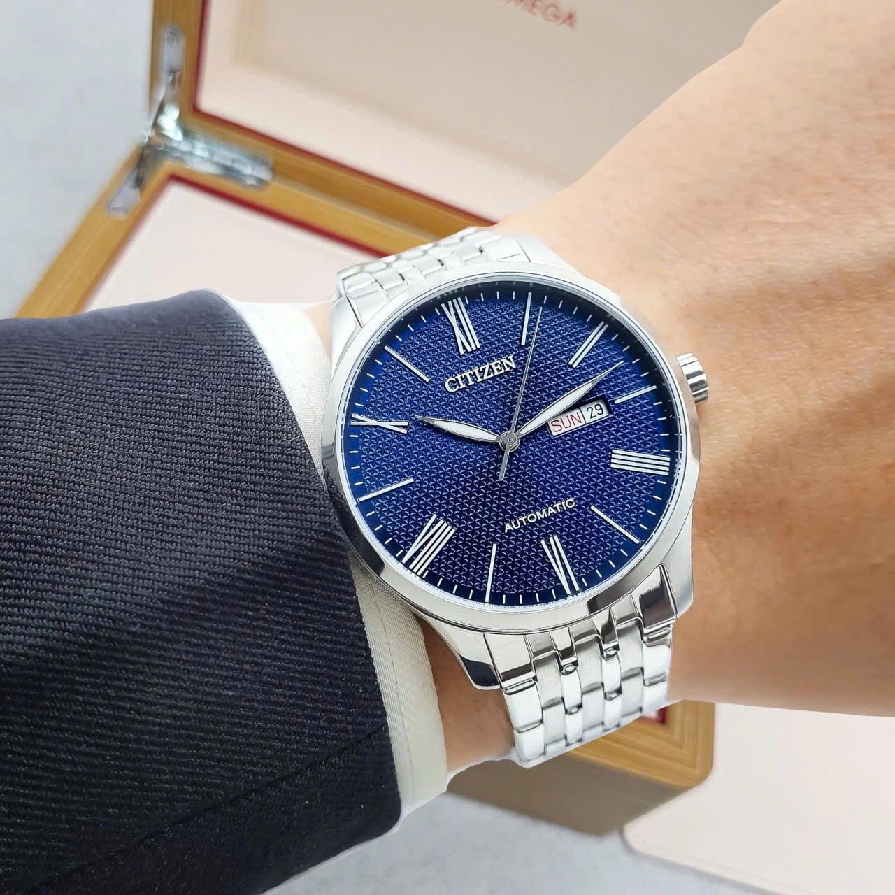 Timezone Oman – Luxury Watches, Swiss Timepieces & Smartwatches CITIZEN NH8350-59L - Image 4