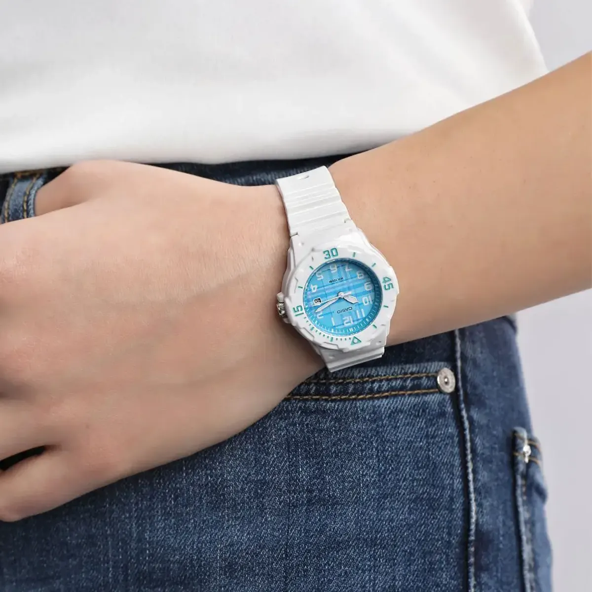 CASIO YOUTH LRW200H-2C - Image 3