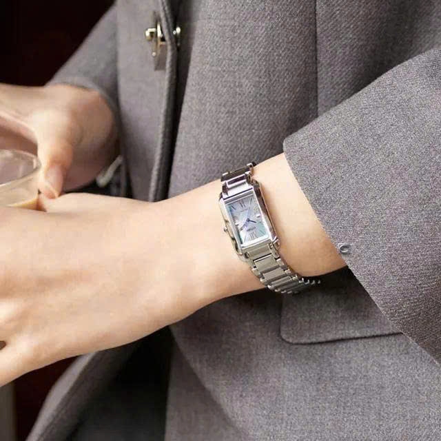 CITIZEN EW5620-55N - Image 4